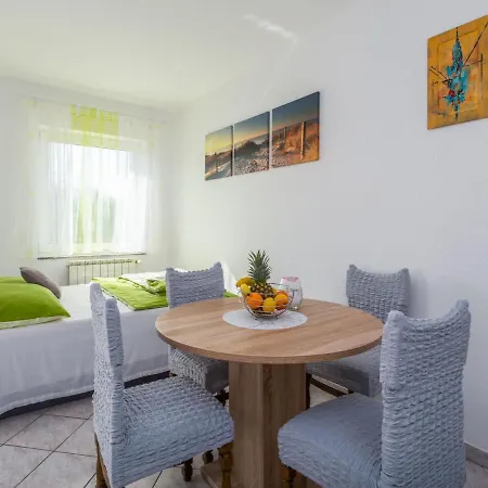 Appartement Ruzica-2 *